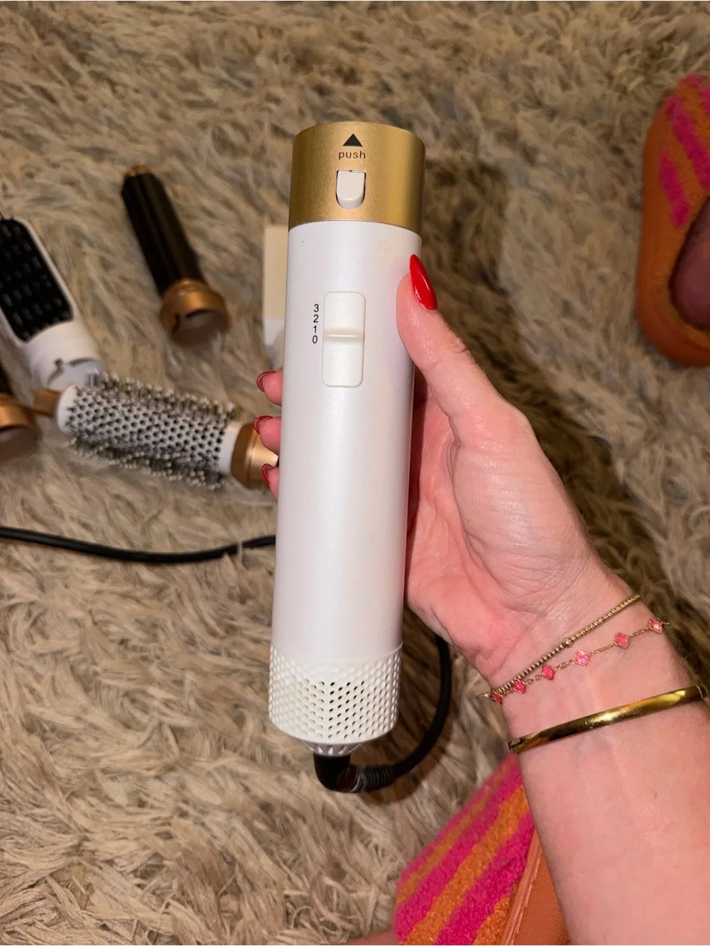 White and Gold 5-in-1 Hot Air Styler – Volumizing Round Brush